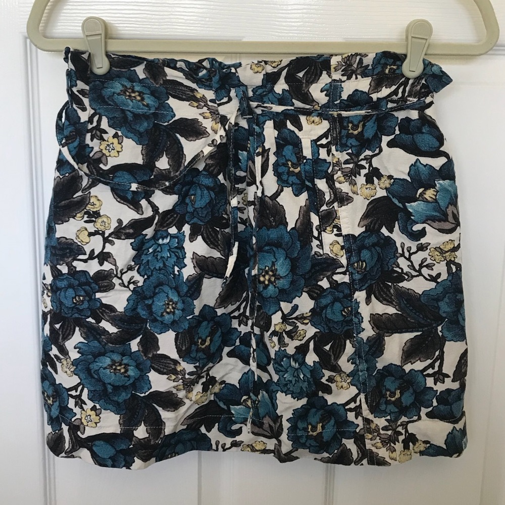 Loft - Beautiful Floral Skirt